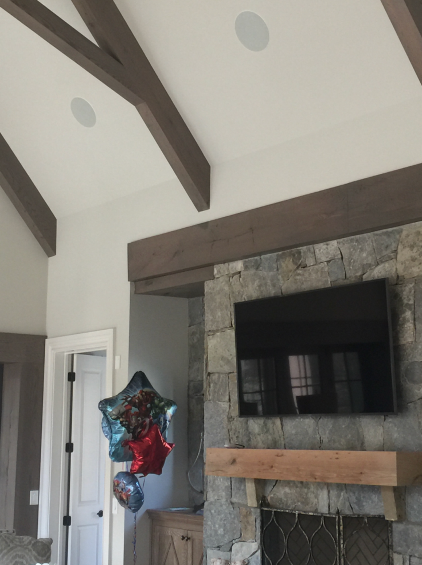 Beams and Mantel